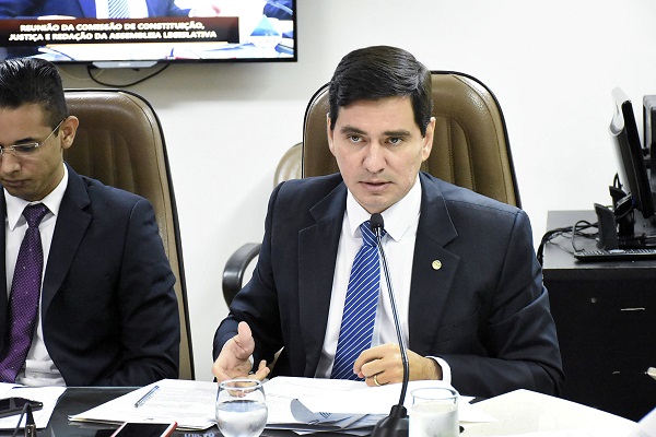 George: Aumentos só passam a vigorar quando Estado sair da calamidade financeira