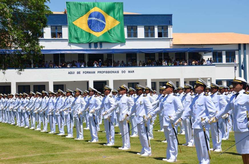 Marinha do Brasil abre 90 vagas para nível médio técnico; salários de R$ 3,3 mil