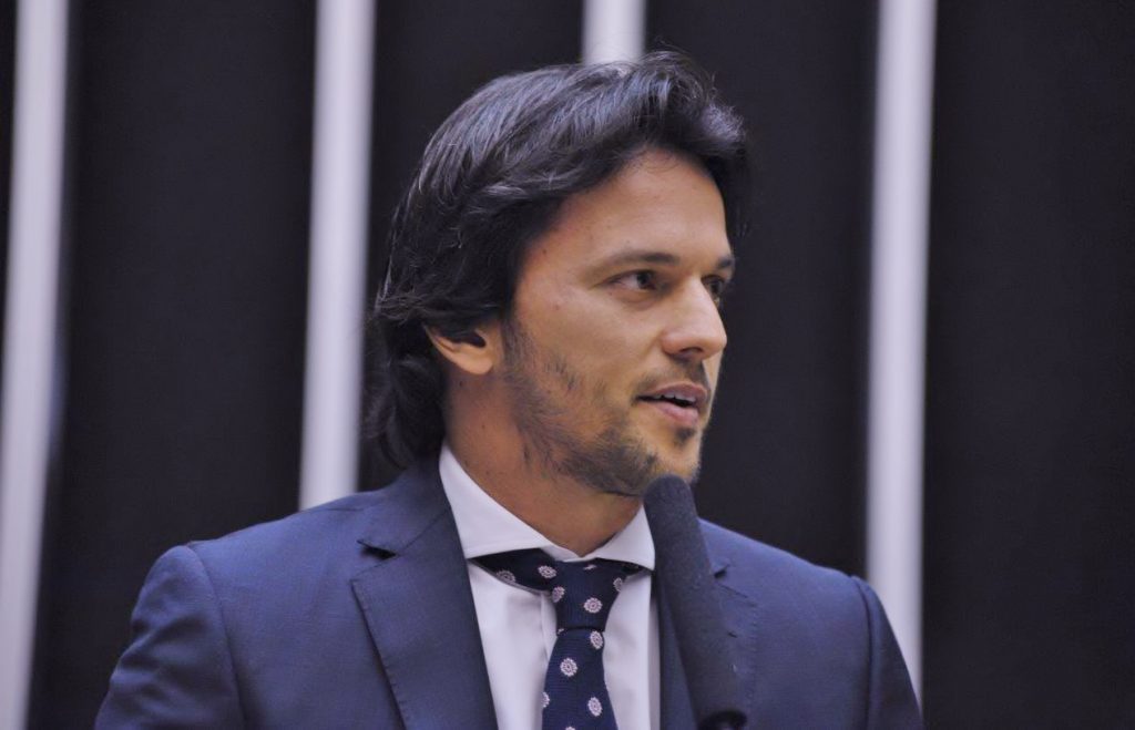Fábio cobra posição de Fátima sobre Previdência: "Vai defender a reforma no PT?"