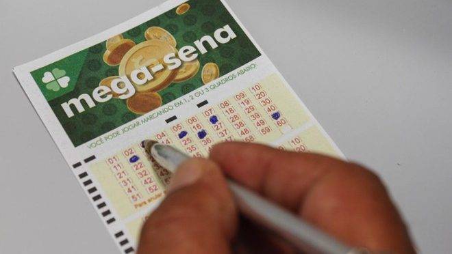 Mega-Sena: Ninguém acerta as 6 dezenas e prêmio acumula em R$ 80 milhões