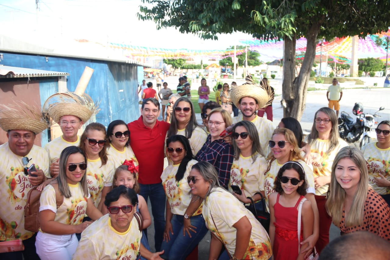Zenaide participa de inauguração de Feira Livre em Assú
