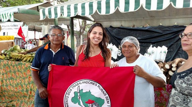 Natália Bonavides vai comemorar aniversário em acampamento do MST