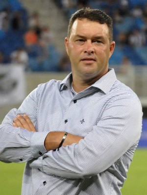 Roberto Fernandes é o novo técnico do ABC