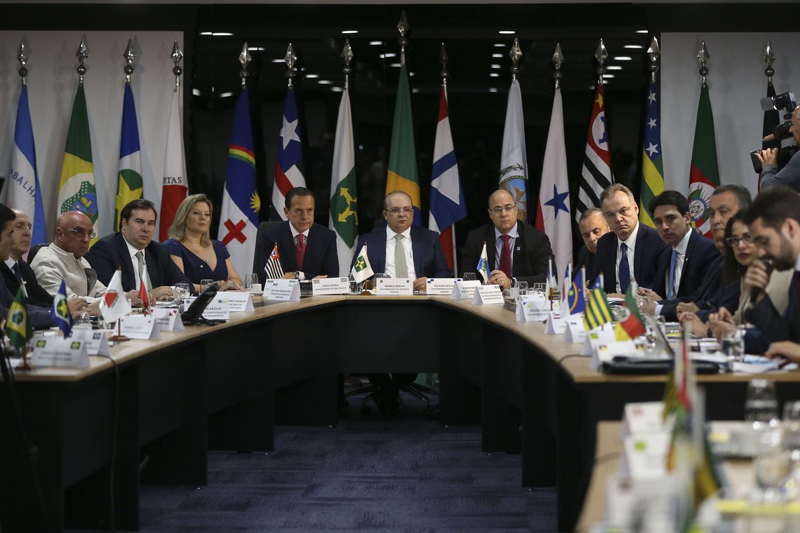 Governadores apresentam condições para apoiar reforma da Previdência