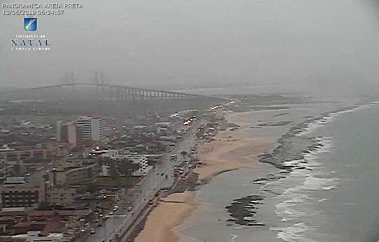 Natal amanhece sob forte chuva; confira pontos de alagamentos