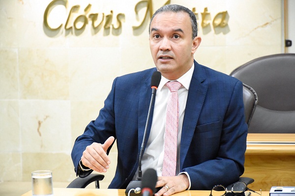 Kelps: Governo precisa dizer como vai resolver rombo fiscal de R$ 130 mi mensais