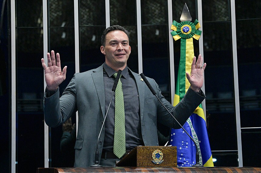 Styvenson: População acha que emendas servem para político manter seus votos