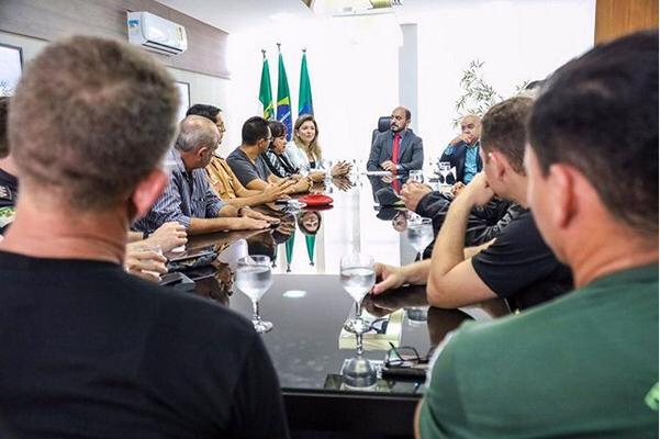 OAB media acordo entre Governo do Estado e corporações militares