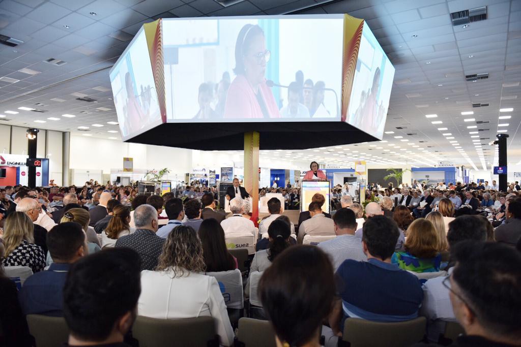 Governadora garante que não vai privatizar a Caern e quer estatal dando lucro