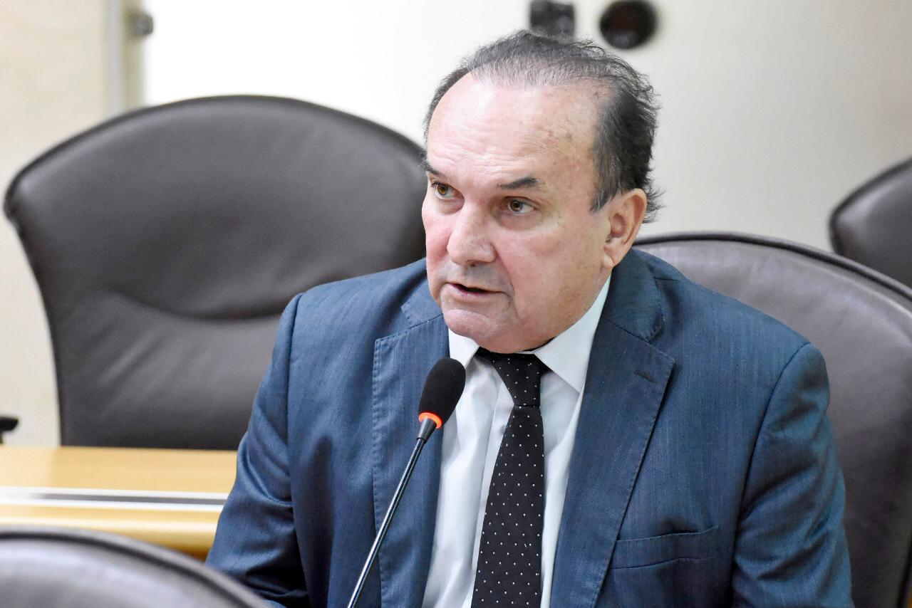 Deputado quer aumento de 16,38% a servidores do RN que ganham até R$ 5 mil