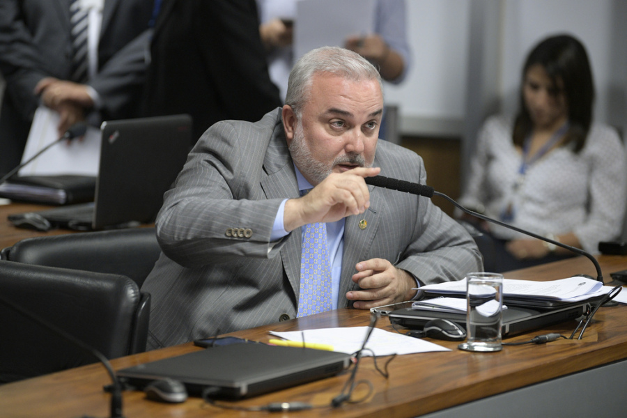 Jean Paul questiona Moro sobre delações: "No final quem tá preso é o presidente"