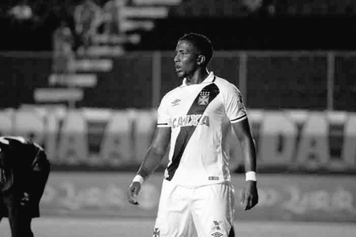Atacante ex-Vasco morre em acidente de trânsito no RJ