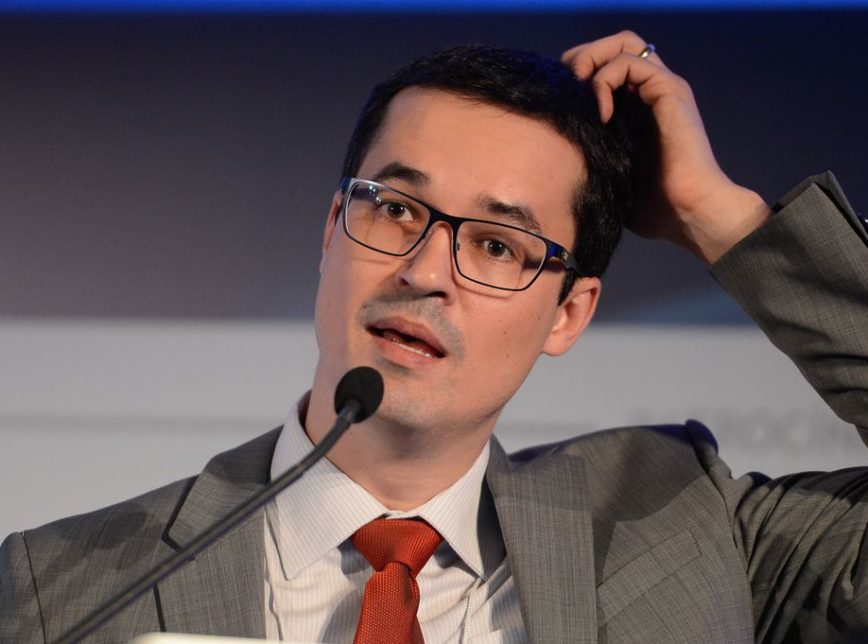Antes de ser alvo, Deltan concordava com jornalista publicar vazamento ilegal