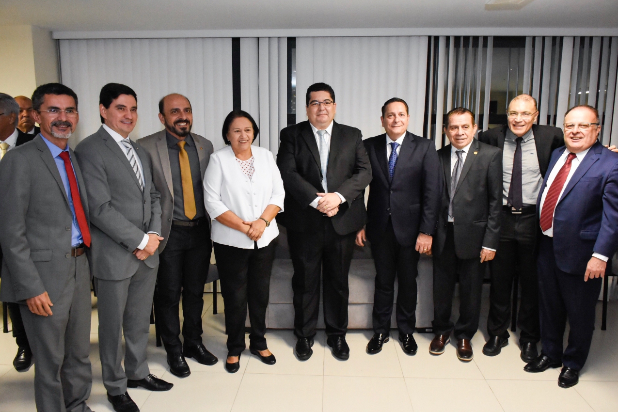 (VÍDEO) Presidente da CMN prestigia posse do procurador-geral de Justiça