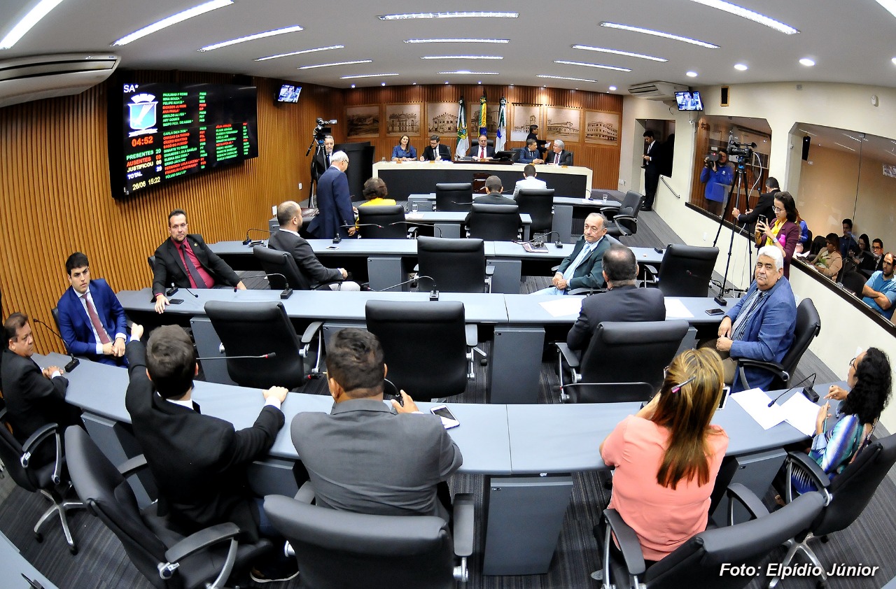 Vereadores de Natal encerram votação da LDO 2020