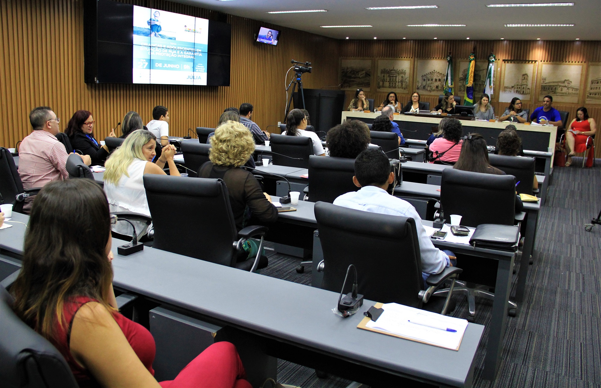 Crianças e adolescentes em situação de rua é tema de debate na Câmara Municipal