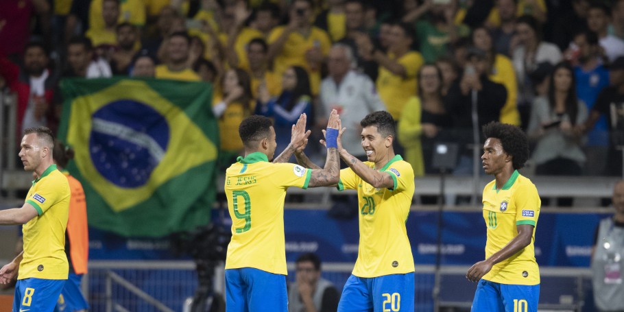 Brasil vence a Argentina por 2 a 0 e passa para final da Copa América