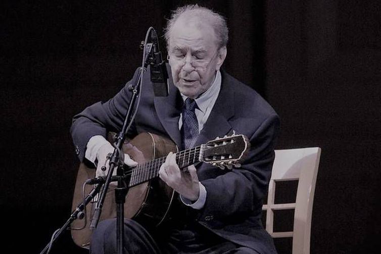 Artistas lamentam morte de João Gilberto
