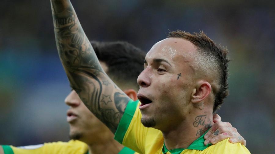 Artilheiro da Copa América, Ewerton Cebolinha é eleito melhor da final