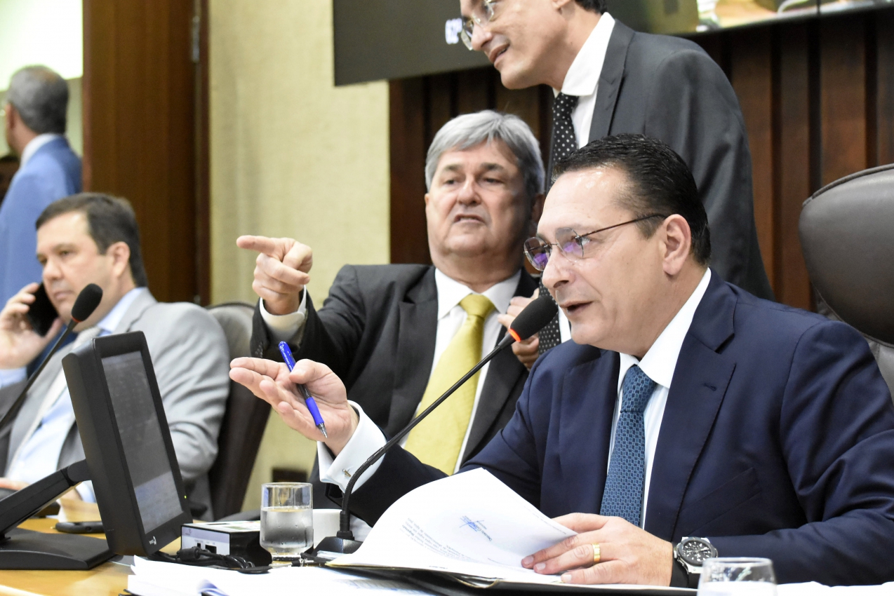 Assembleia aprova PEC do Teto de Gastos do Governo do Estado