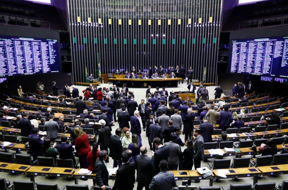 AO VIVO: Câmara continua a votar mudanças na Previdência