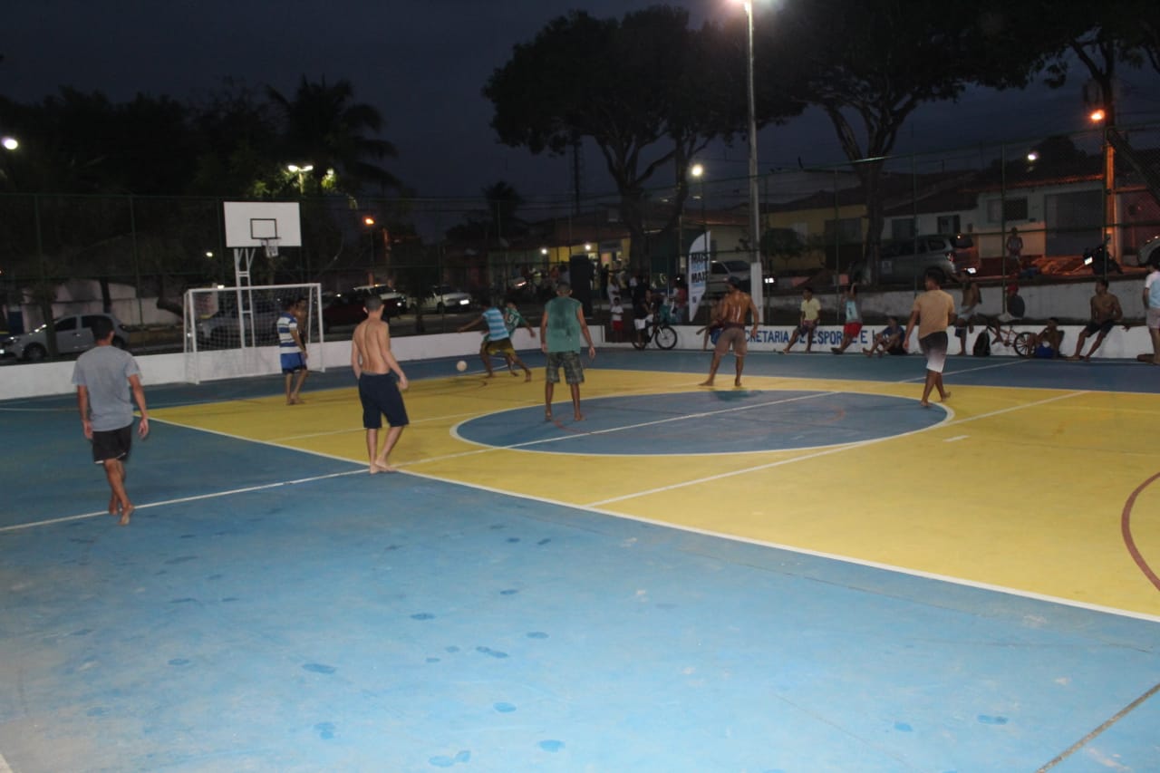 Prefeitura de Natal inaugura quadra poliesportiva reformada na zona Norte