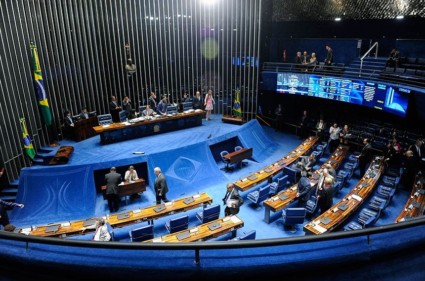 Senado deve concluir reforma da Previdência em 45 dias, prevê líder