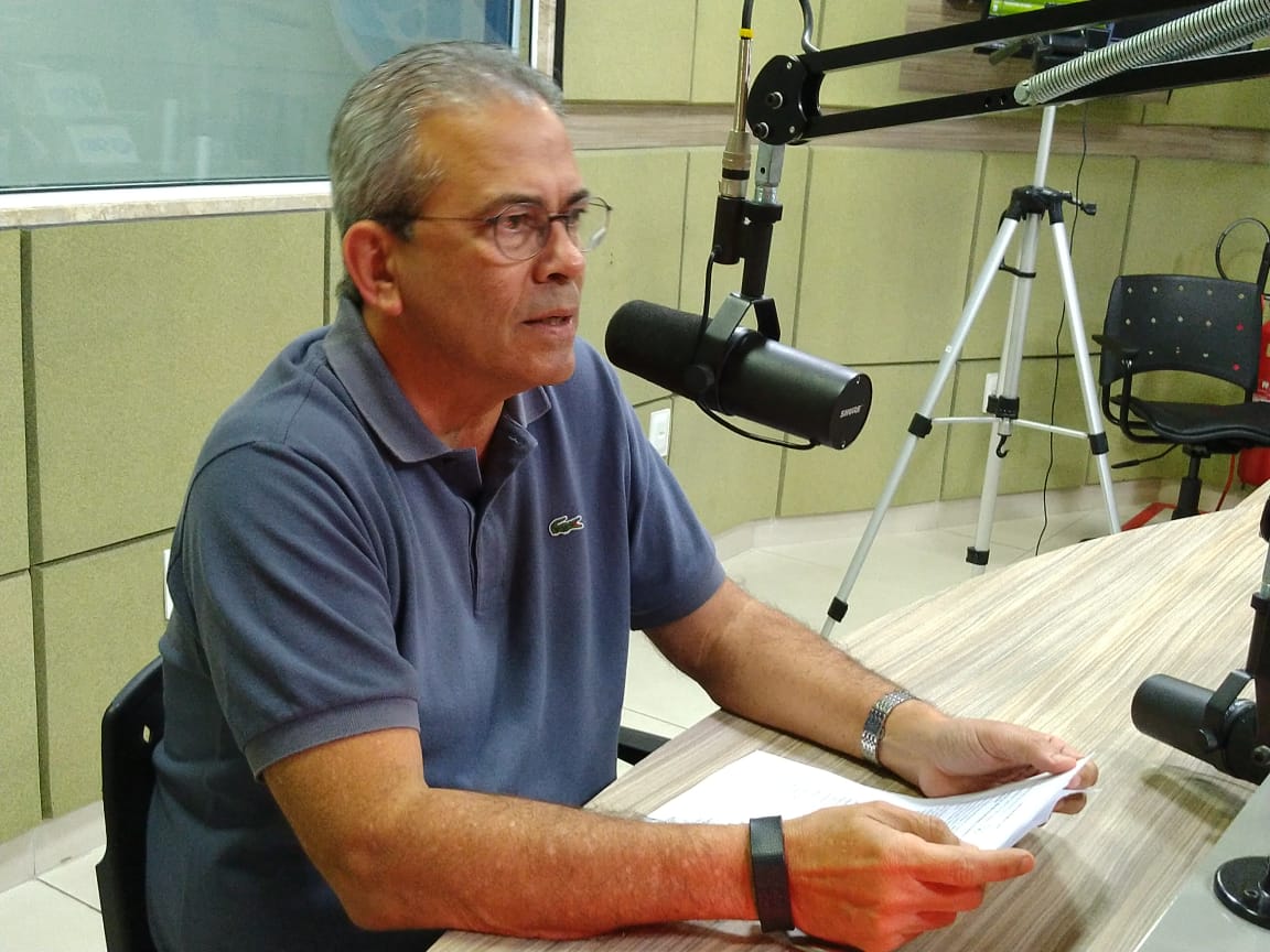 Hermano Morais deixa MDB e critica falta de comando na legenda