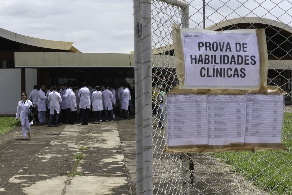 Revalida terá duas edições por ano