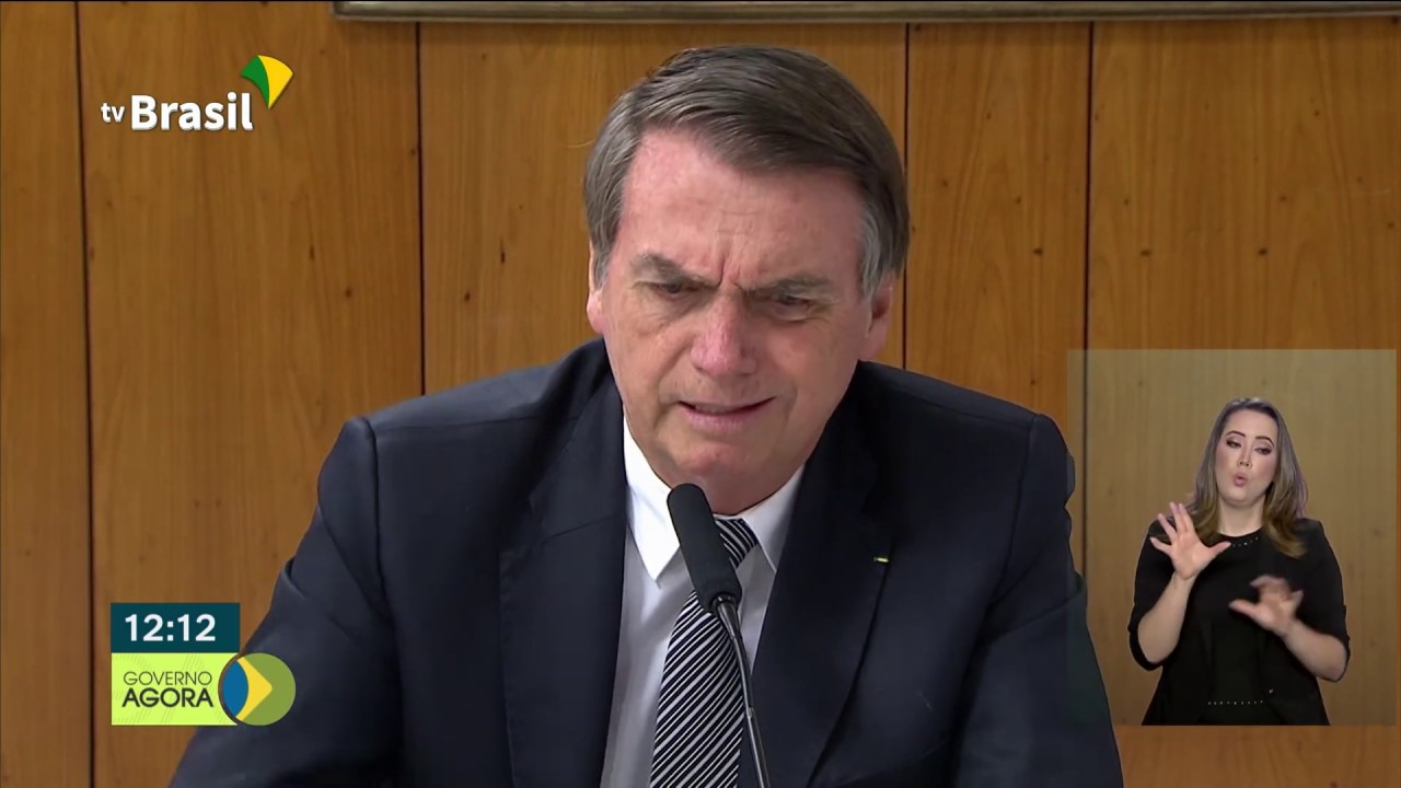 'Daqueles governadores de 'paraíba', o pior é o do Maranhão', diz Bolsonaro