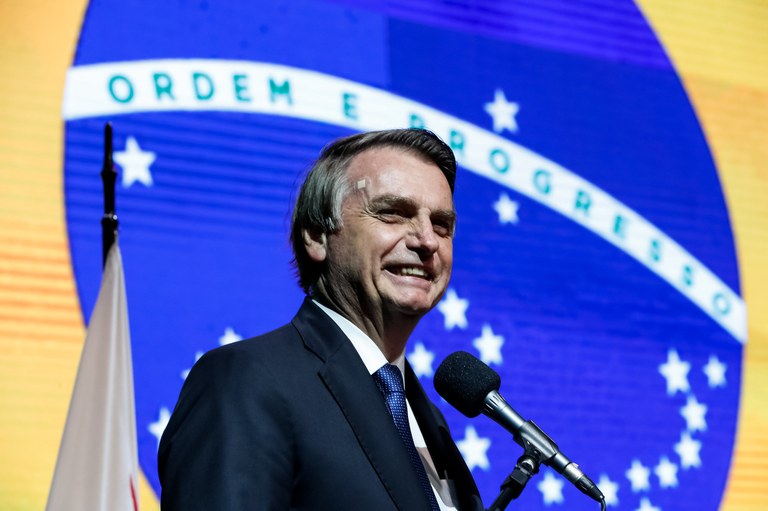 Bolsonaro diz que não se referiu a nordestinos ao usar termo 'paraíba'