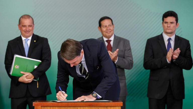 MP de Bolsonaro que faz pente-fino no INSS já economizou R$ 177 milhões