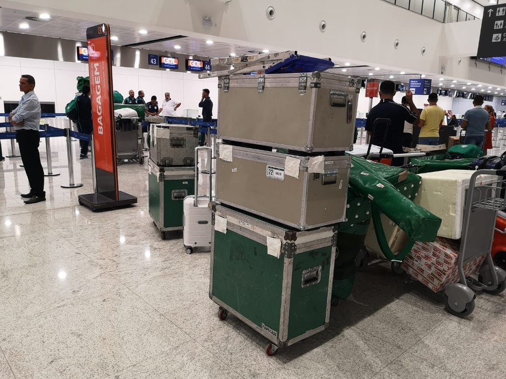 Pânico: Avião com líder do Brasileirão arremete 2 vezes e assusta jogadores