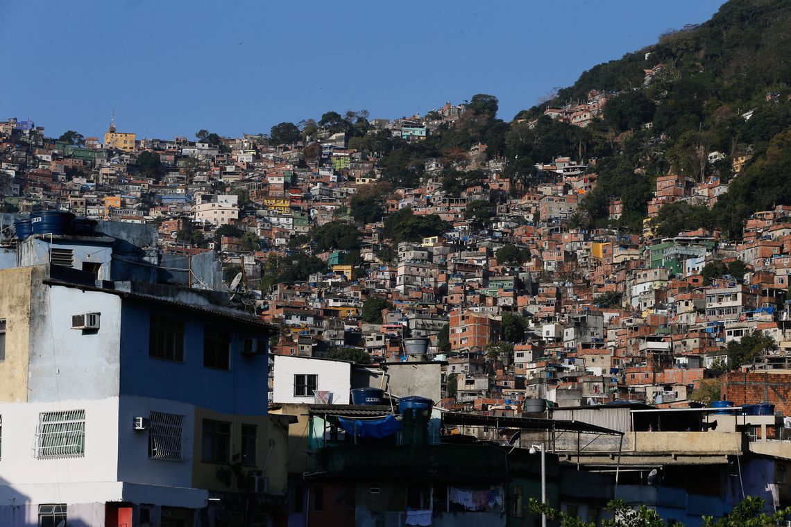 MP recorre de decisão em que mãe perde guarda por morar em favela