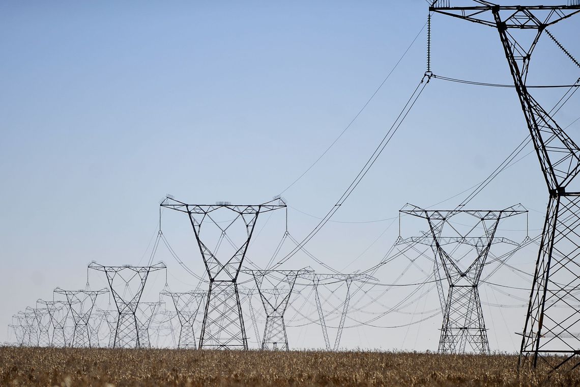Aneel anuncia energia elétrica mais cara para agosto