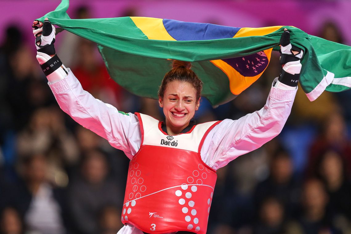 Em dia de muitas medalhas no Pan, taekwondo brasileiro faz história