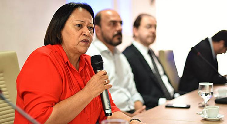 Governo diz que segue em busca de recursos extras para quitar folhas atrasadas