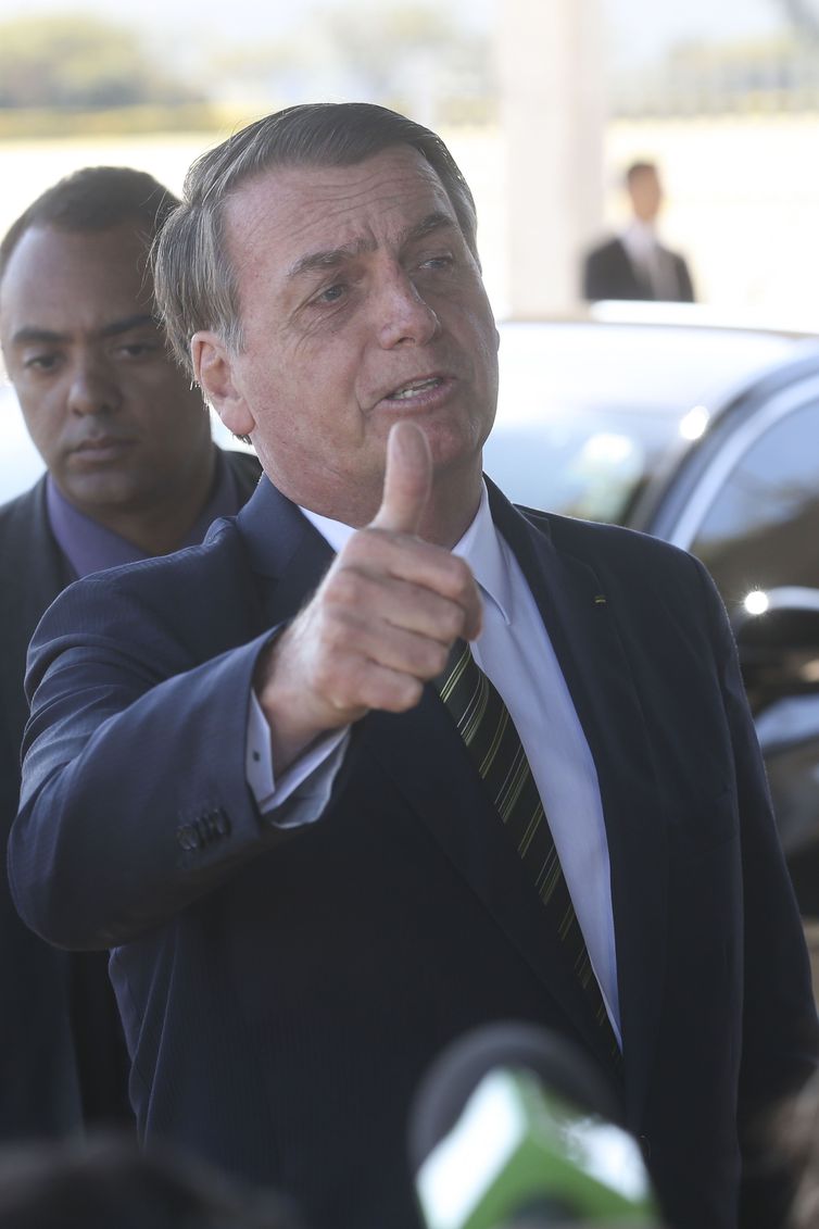 Bolsonaro: "pretendo respeitar a Lei da Anistia"