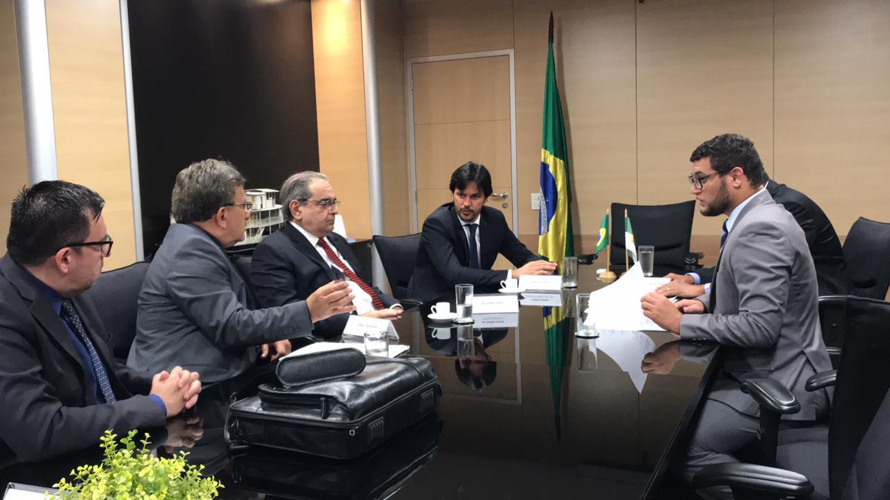 Fábio cobra liberação de recursos para obras de drenagem e pavimentação em Natal
