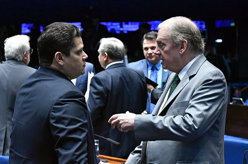 Reforma da Previdência será primeiro desafio dos senadores neste semestre