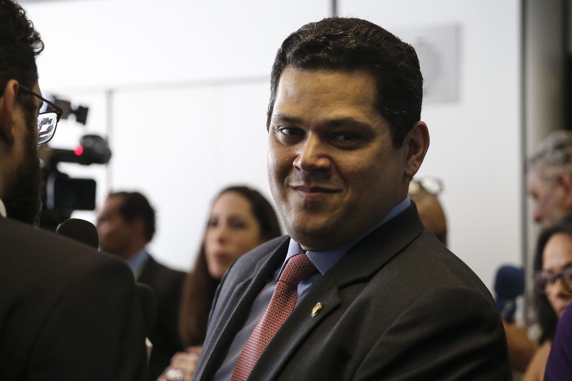 Presidente do Senado: reforma tributária e pacto federativo serão prioridades