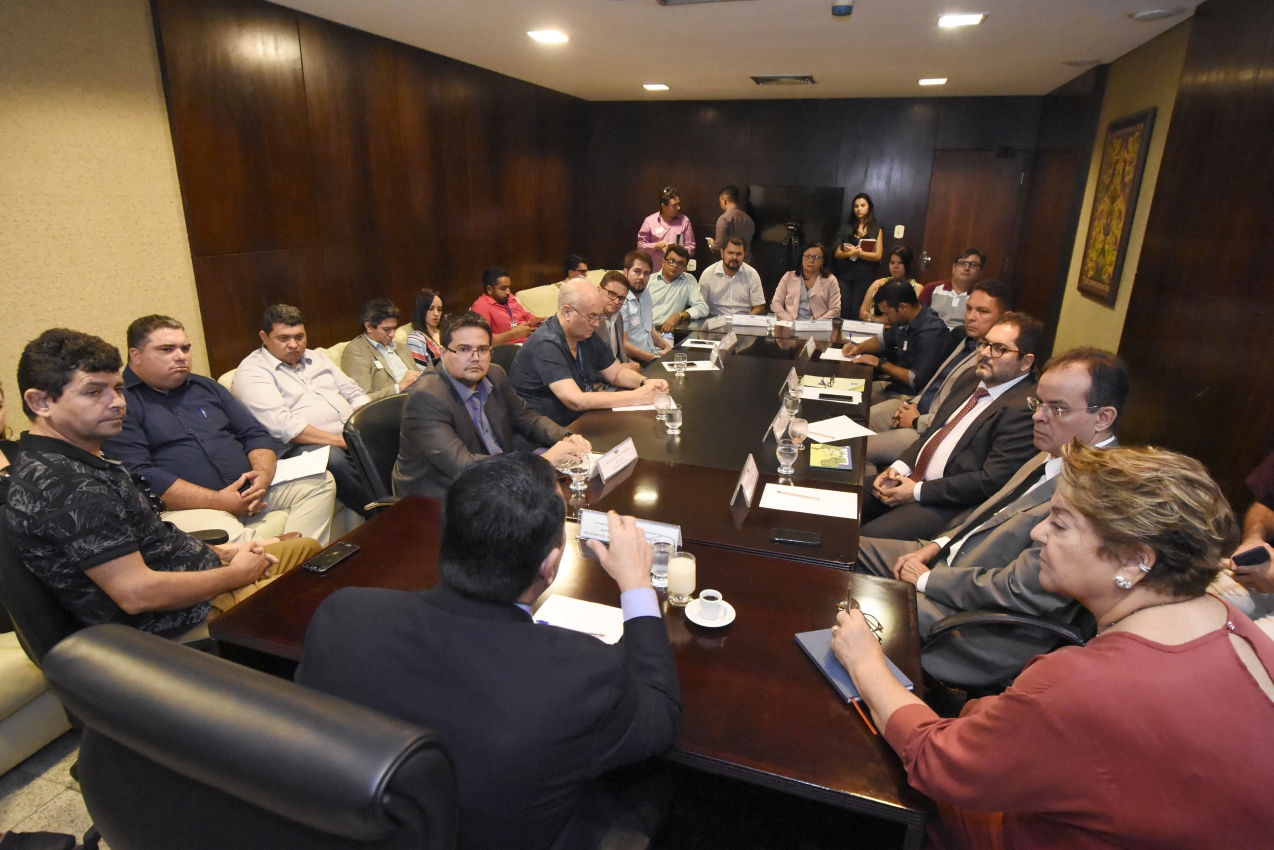 Assembleia e Uvern firmam parceria para fortalecer legislativos municipais