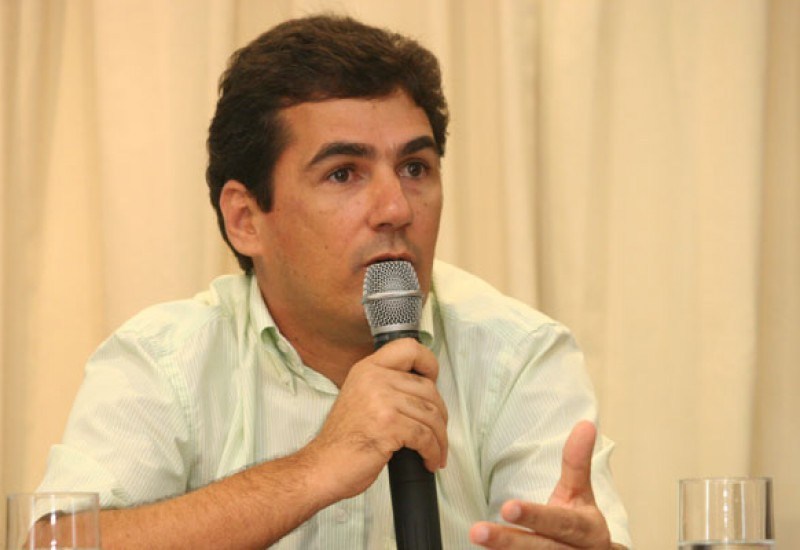 Ex-prefeito de Extremoz é denunciado por não prestar contas de verbas escolares