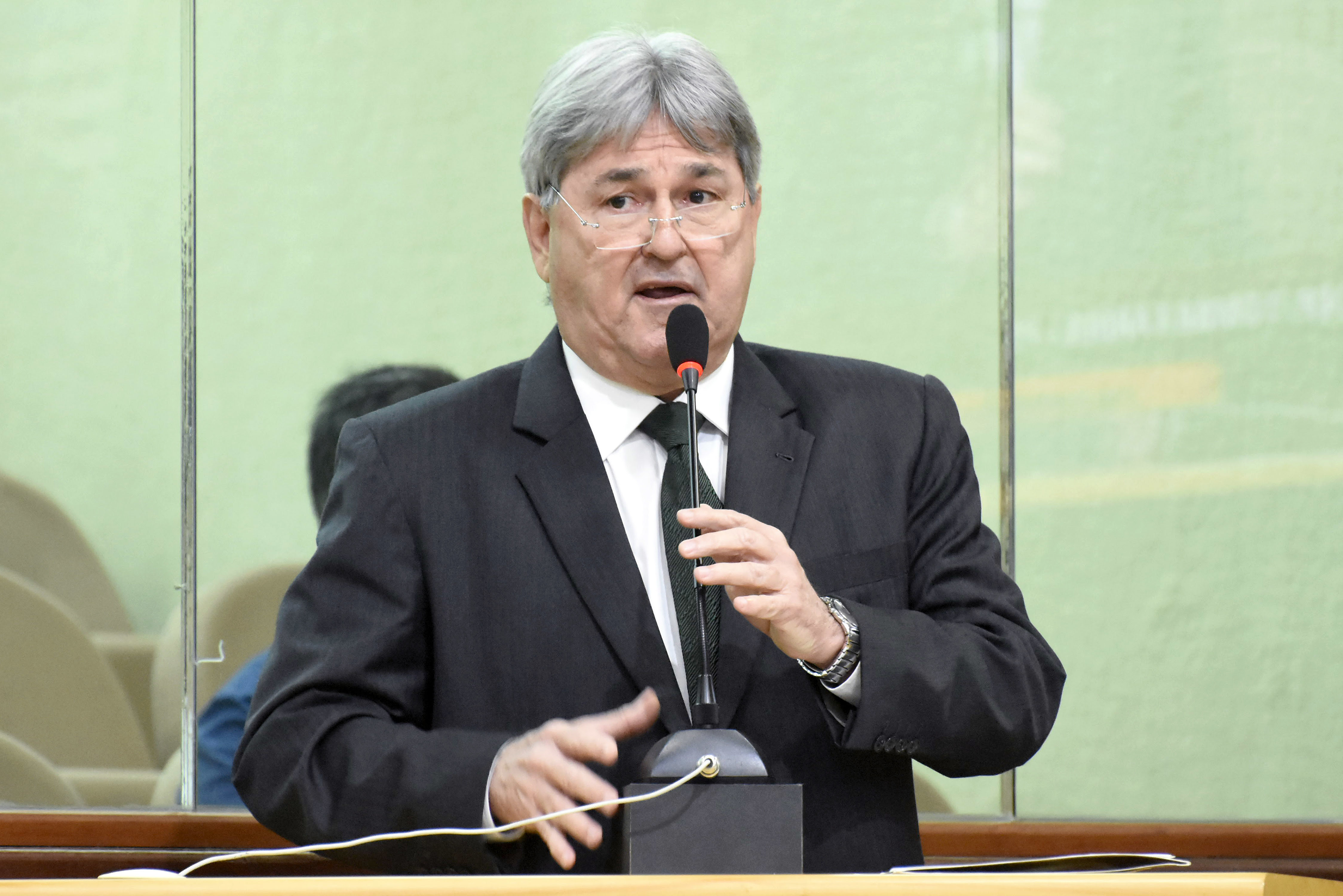 Lei Seca está virando negócio para arrecadar, critica deputado