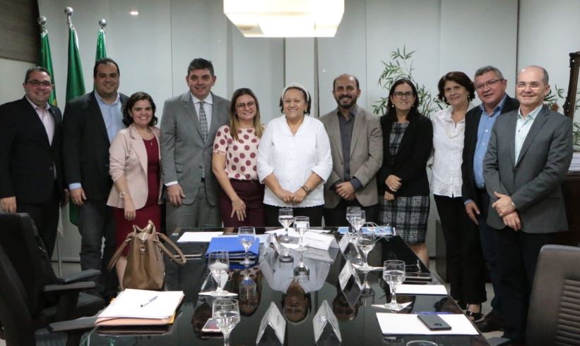 Mesmo após corte de verbas na UERN, reitor dará título de Honoris Causa a Fátima