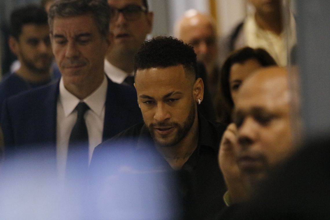 Ministério Público pede arquivamento de inquérito contra Neymar