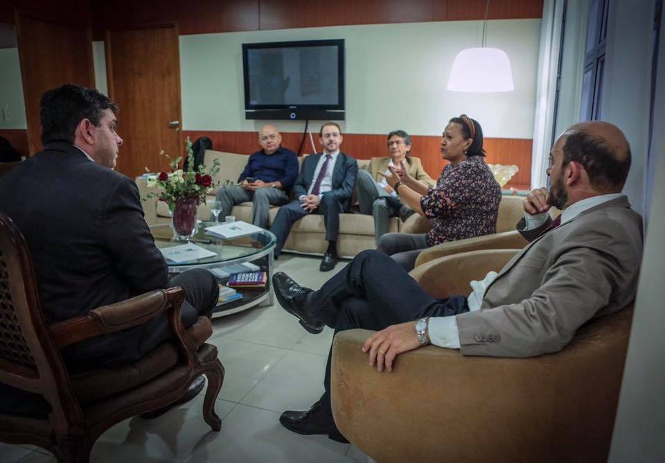 Fátima recua sobre corte para aposentados da UERN e marca reunião para terça