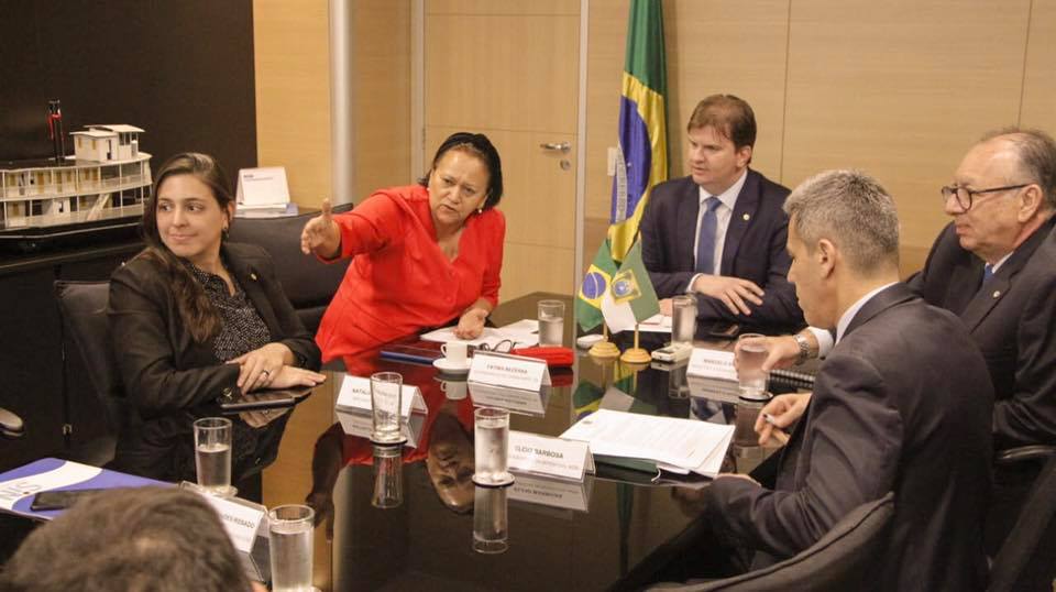 Bolsonaro libera R$ 132,8 mi para obras na ponte, Oiticica e Roberto Freire