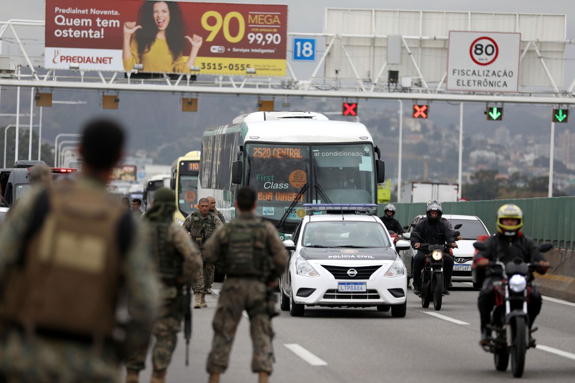 Sequestrador estava em surto psicótico e ameaçou incendiar o ônibus