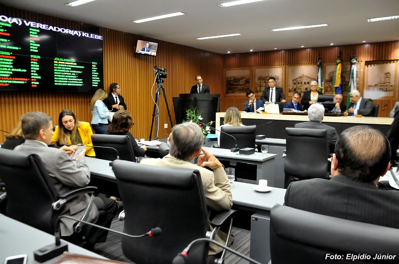 Kleber: Gratuidade nos ônibus para vítimas de violência doméstica é ilegal